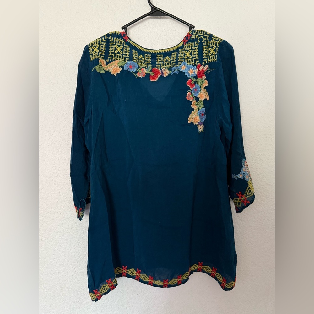 Johnny Was Embroidered Floral Blue Tunic Top Size: M - Picture 4 of 8